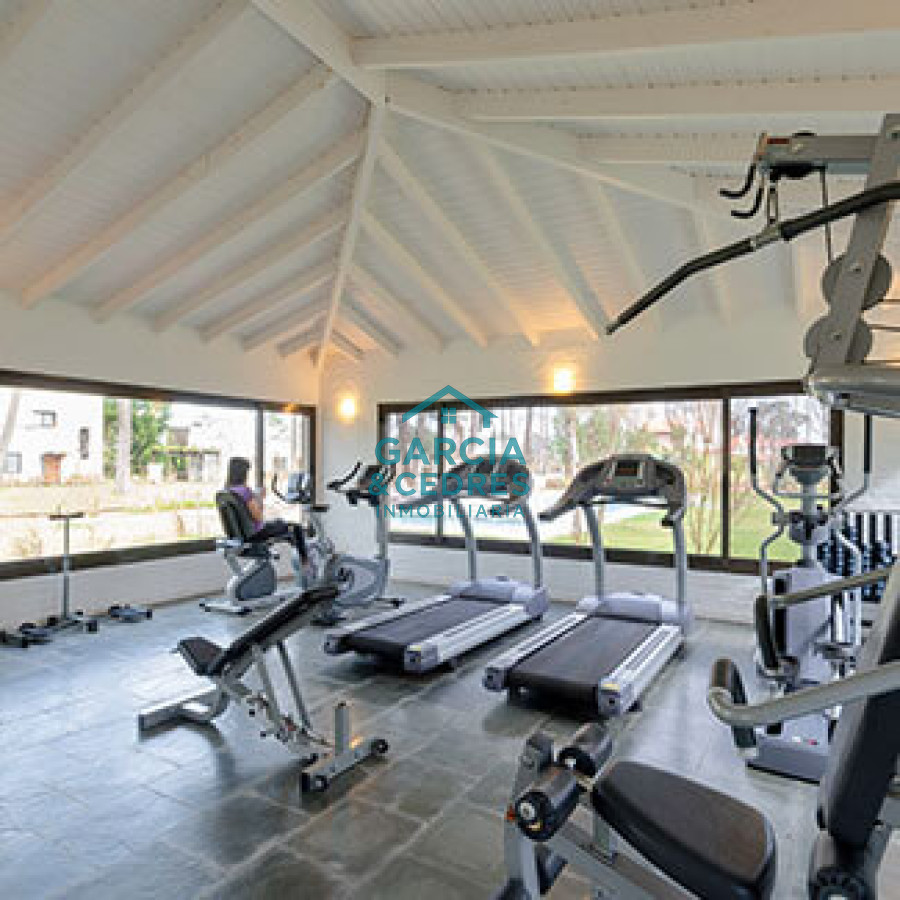 Casa ID.319 - Casa en venta, punta del este, 2 dormitorios, Barrio privado parque pinares