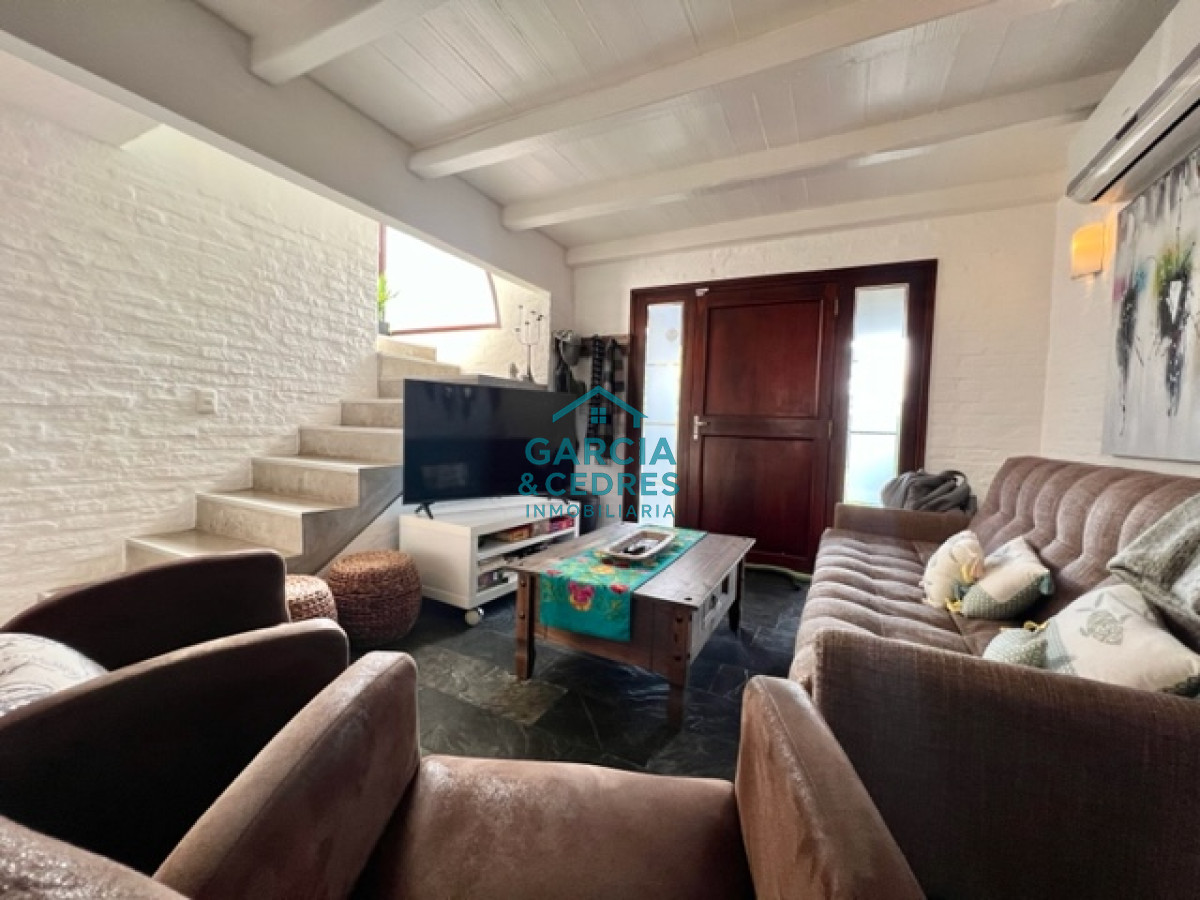 Casa ID.319 - Casa en venta, punta del este, 2 dormitorios, Barrio privado parque pinares