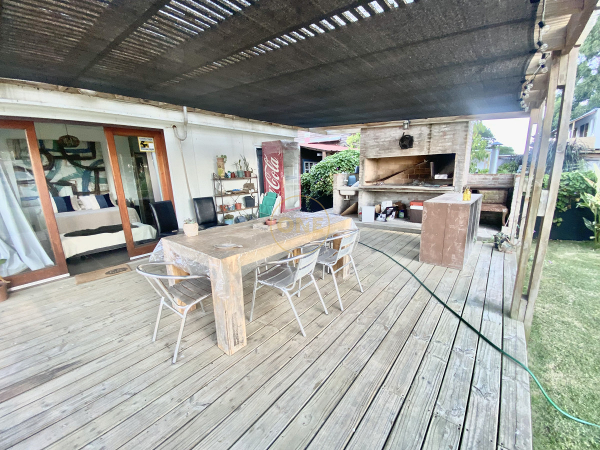 Casa ID.2284 - Alquiler temporario Casa 2 dormitorios en La Barra, Punta del Este