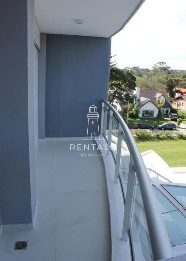 Apartamento ID.820 - APARTAMENTO EN VENTA SUNRISE TOWER 2 DORMITORIOS MAS SERVICIO PUNTA DEL ESTE