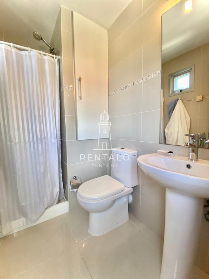 Apartamento ID.820 - APARTAMENTO EN VENTA SUNRISE TOWER 2 DORMITORIOS MAS SERVICIO PUNTA DEL ESTE