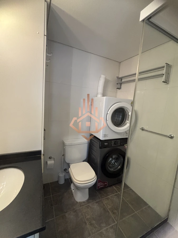 Apartamento de 1 dormitorios y medio en la peninsula.