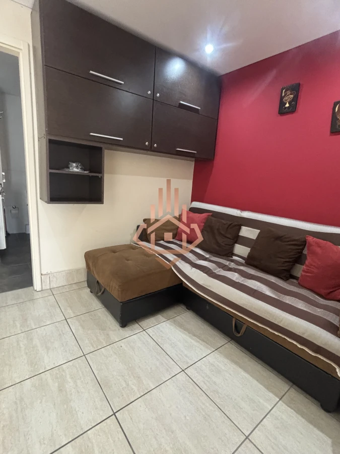 Apartamento de 1 dormitorios y medio en la peninsula.