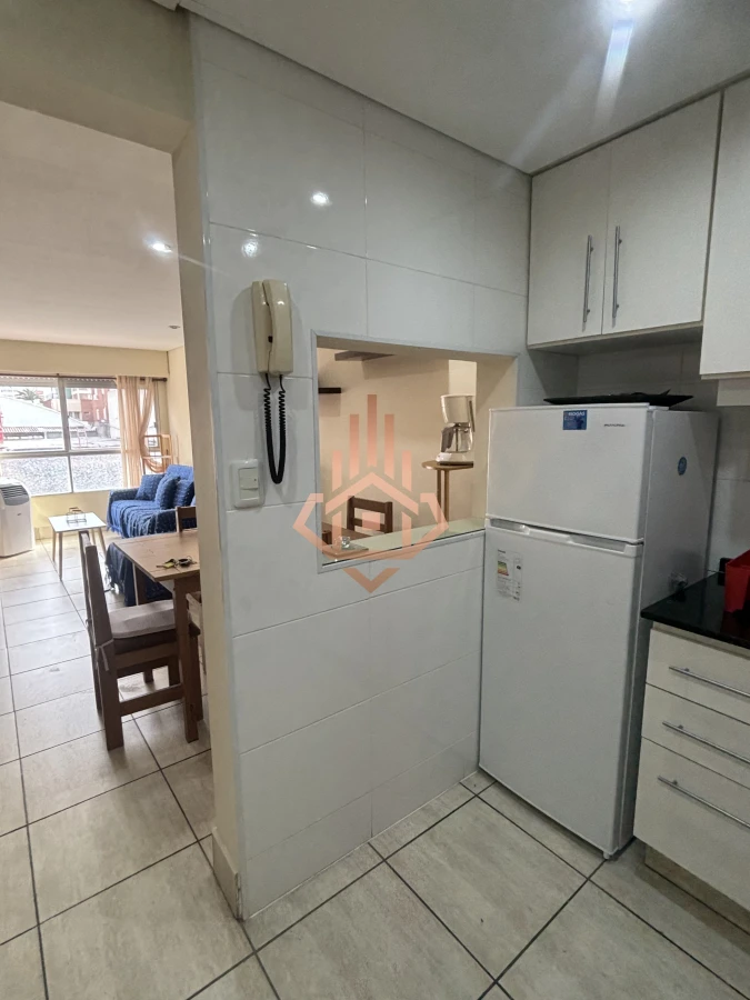 Apartamento de 1 dormitorios y medio en la peninsula.