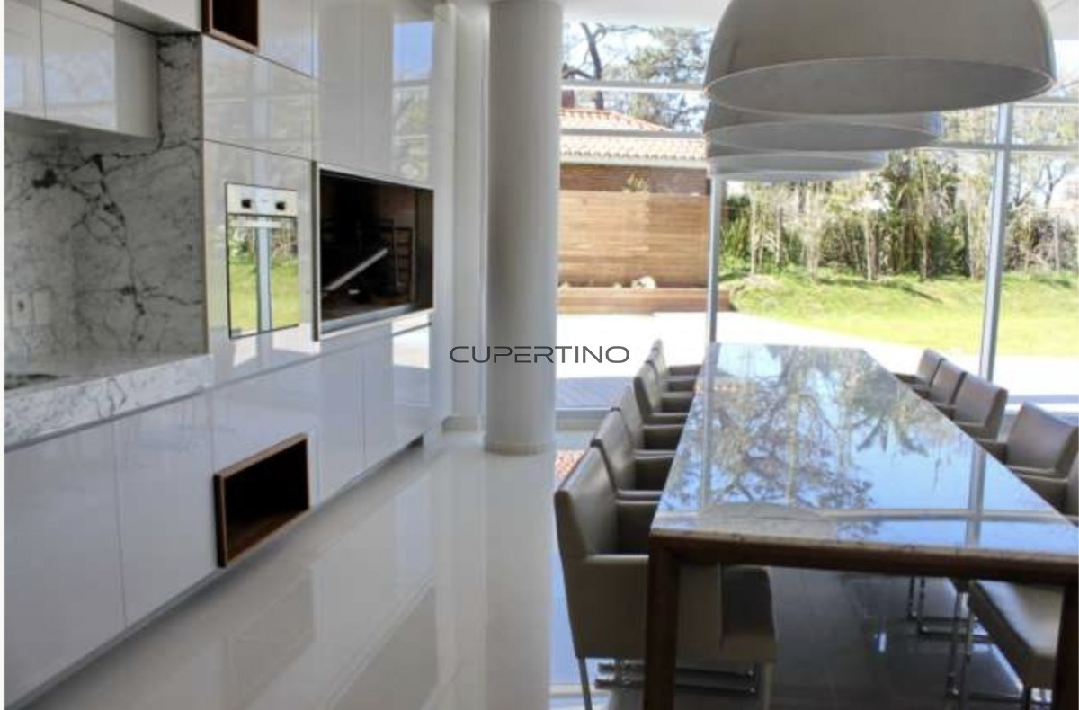 APARTAMENTO EN VENTA SUNRISE TOWER 2 DORMITORIOS MAS SERVICIO PUNTA DEL ESTE — foto 31