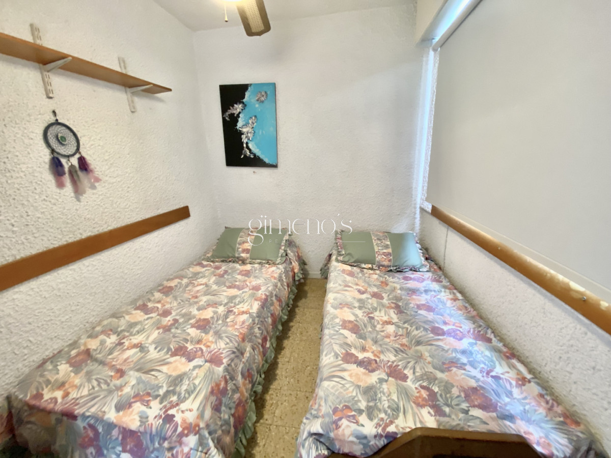 Apartamento ID.1067 - Apartamento de 3 dormitorios en Venta - Playa Mansa - Punta del Este 