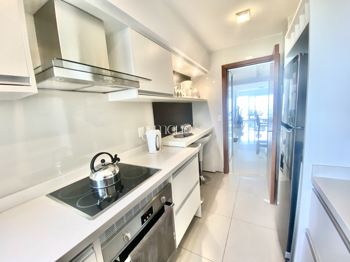 Apartamento ID.508 - Apartamento en Venta Playa Mansa 2 dormitorios MIAMI BOOULEVARD