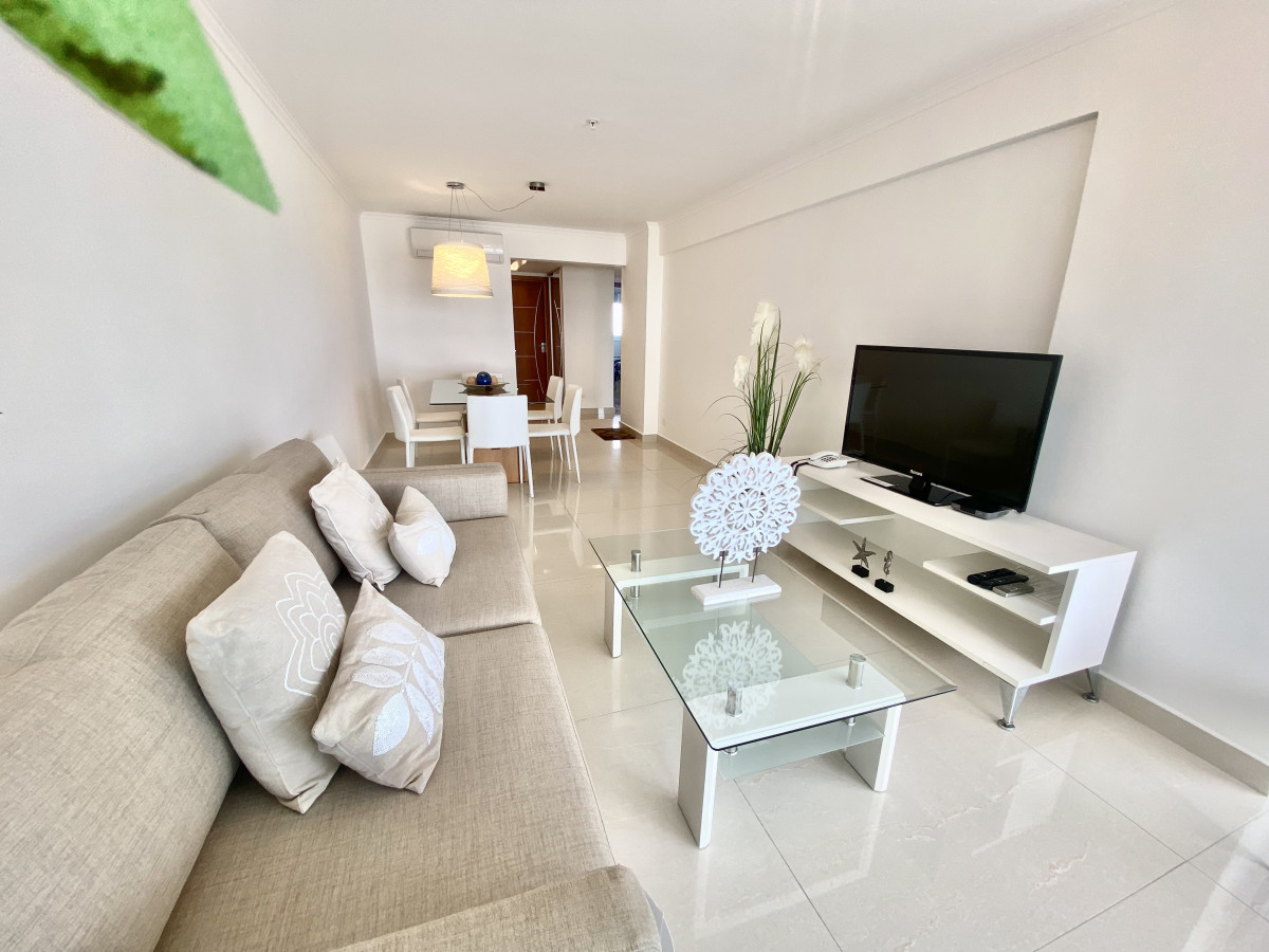 Apartamento ID.116 - Apartamento de categoria en venta Playa Mansa 2 dormitorios MIAMI BOOULEVARD