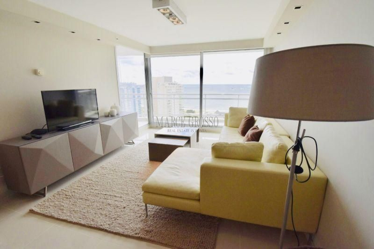 Apartamento ID.109 - Apartamento en alquiler temporario Playa Mansa 2 dormitorios SUNRISE TOWER