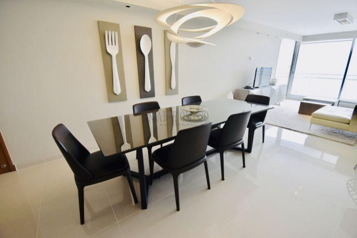 Apartamento ID.109 - Apartamento en alquiler temporario Playa Mansa 2 dormitorios SUNRISE TOWER