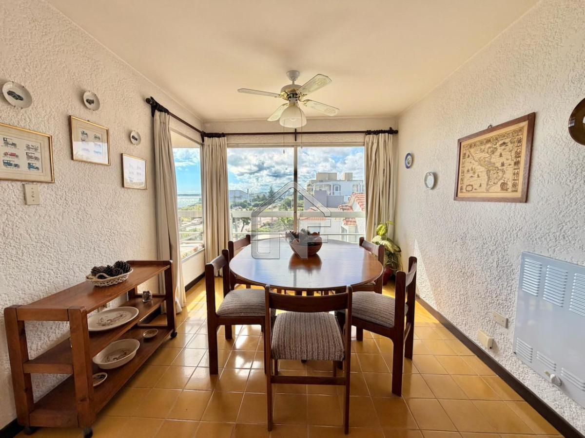Apartamento ID.57 - apartamento en venta de 3 dormitorio 