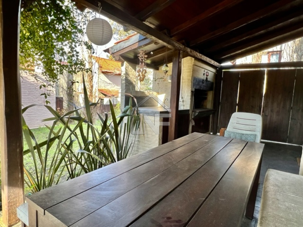 Casa ID.166 - Casa en venta, punta del este, 2 dormitorios, Barrio privado parque pinares