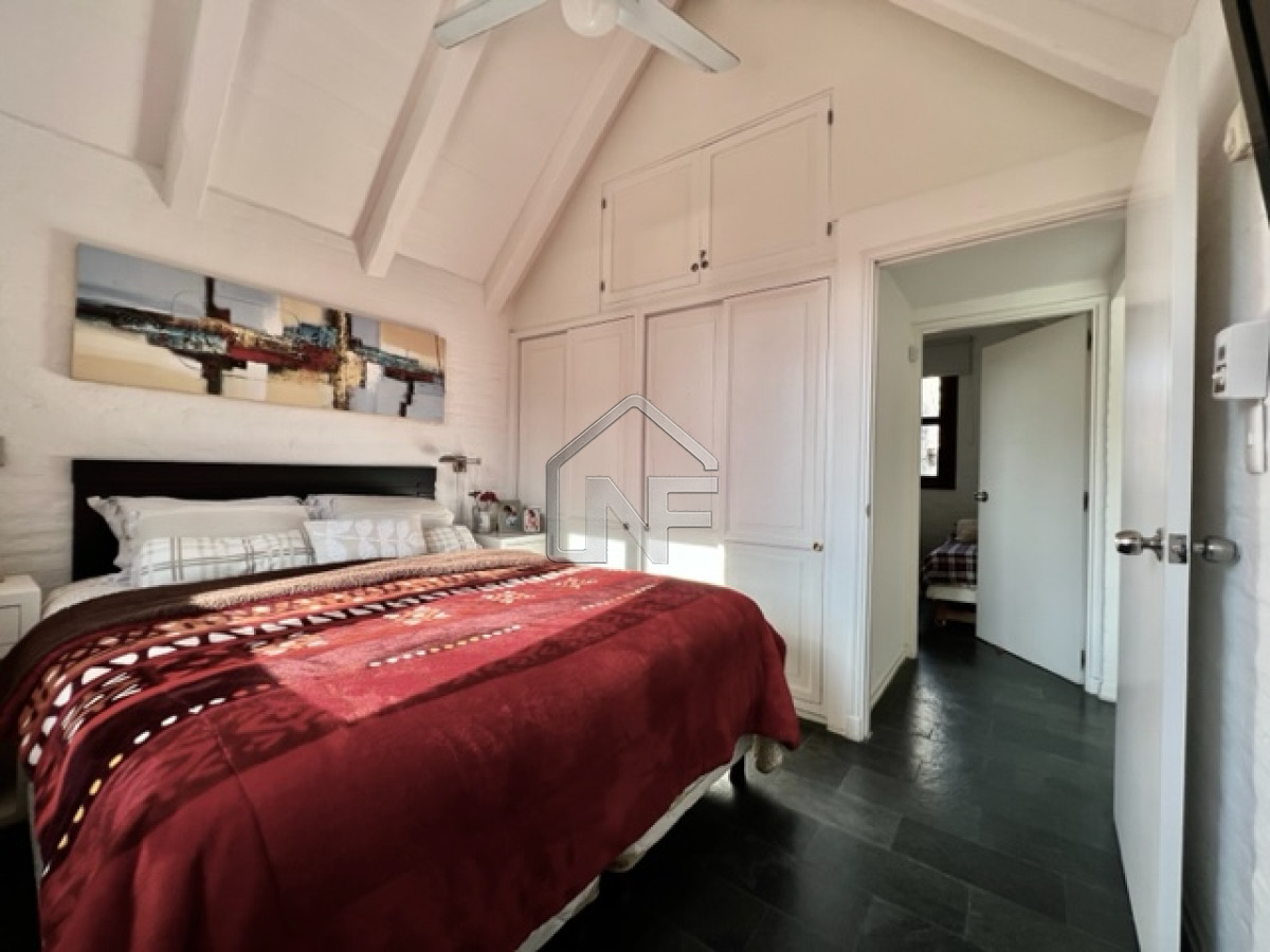 Casa ID.166 - Casa en venta, punta del este, 2 dormitorios, Barrio privado parque pinares