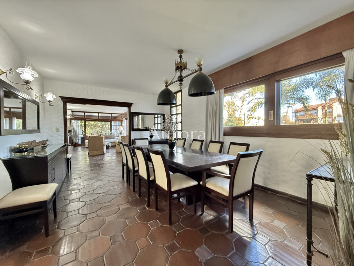 Casa ID.425 - Casa reciclada a 250 metros de Playa Mansa — Parada 10, Punta del Este