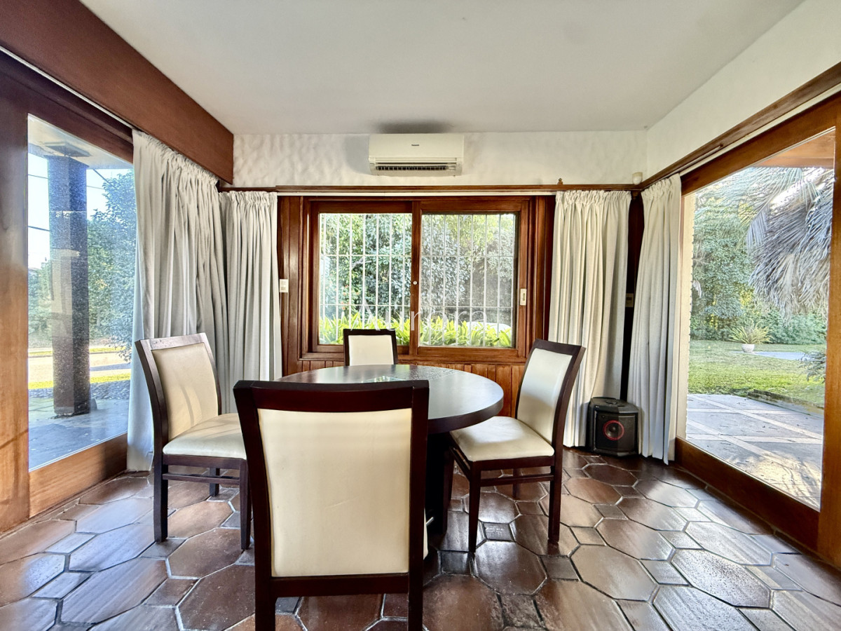 Casa ID.425 - Casa reciclada a 250 metros de Playa Mansa — Parada 10, Punta del Este