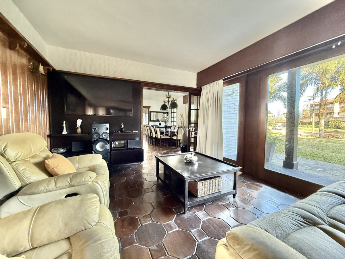 Casa ID.425 - Casa reciclada a 250 metros de Playa Mansa — Parada 10, Punta del Este