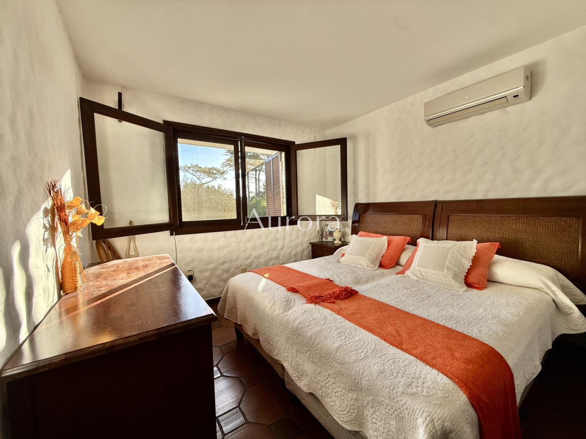 Casa ID.425 - Casa reciclada a 250 metros de Playa Mansa — Parada 10, Punta del Este