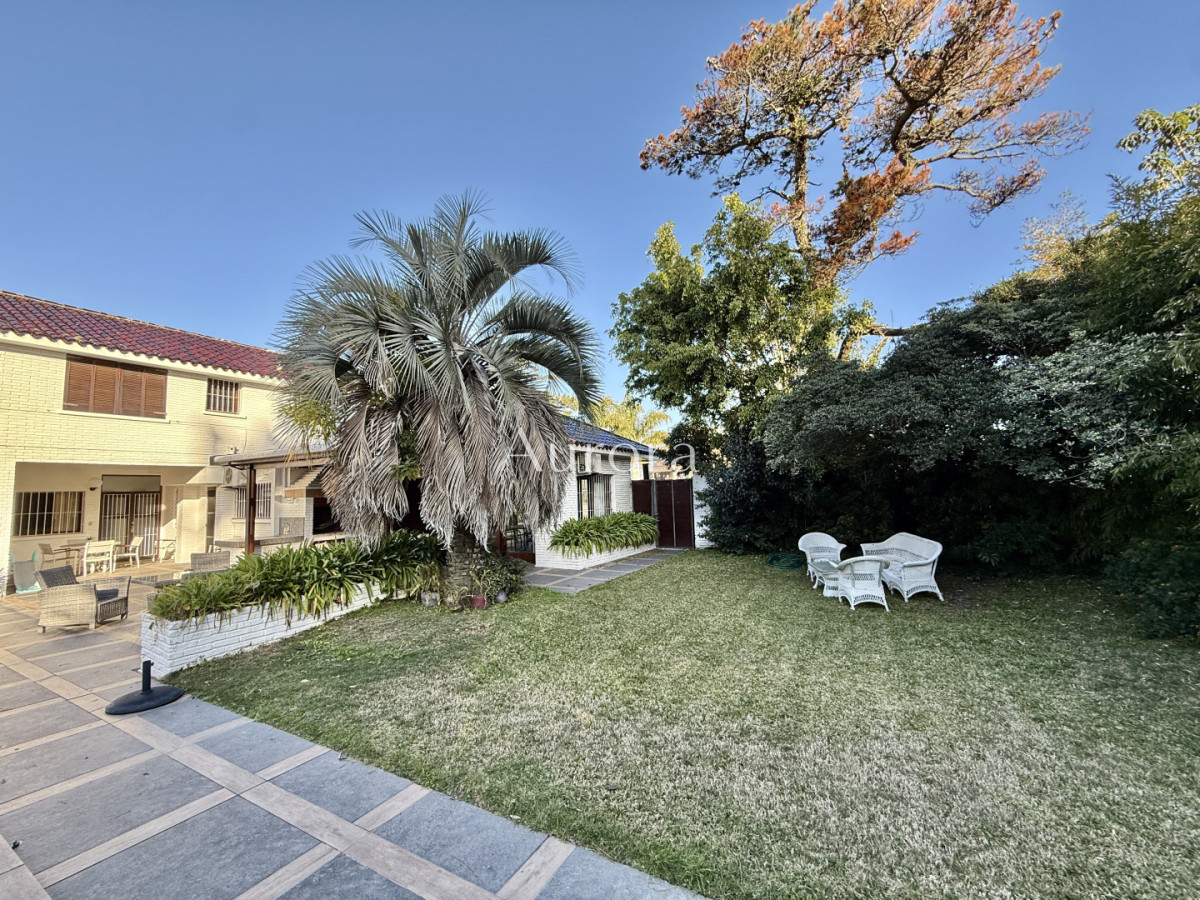 Casa ID.425 - Casa reciclada a 250 metros de Playa Mansa — Parada 10, Punta del Este