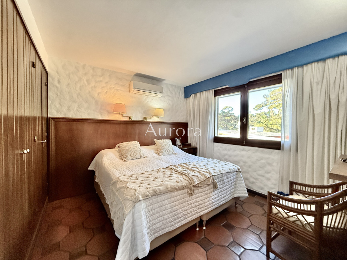 Casa ID.425 - Casa reciclada a 250 metros de Playa Mansa — Parada 10, Punta del Este