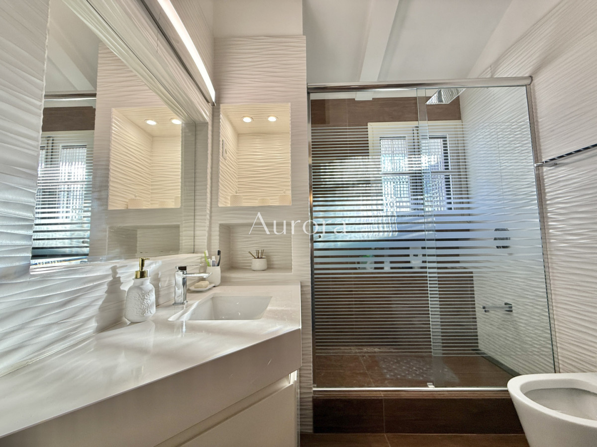 Casa ID.425 - Casa reciclada a 250 metros de Playa Mansa — Parada 10, Punta del Este