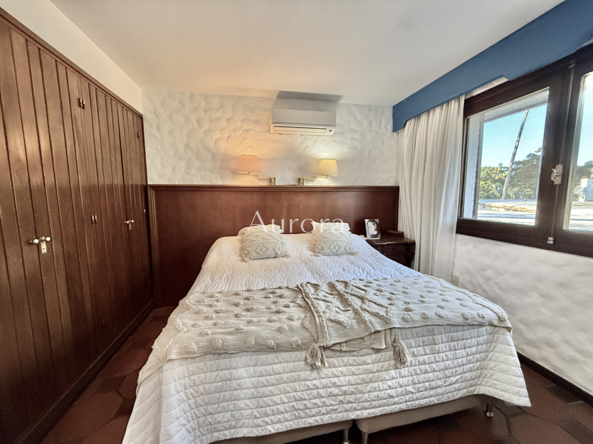 Casa ID.425 - Casa reciclada a 250 metros de Playa Mansa — Parada 10, Punta del Este