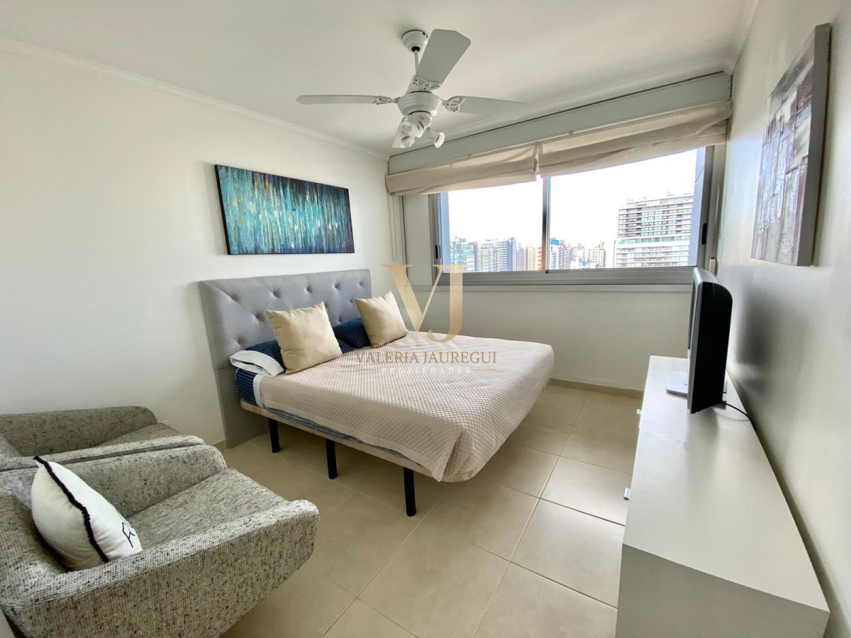 Apartamento ID.709 - Alquiler departamento Paradas Playa Mansa Punta del este