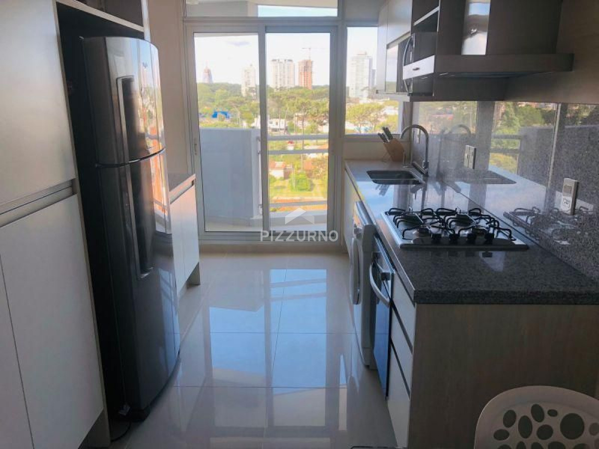Apartamento Ref.739 - Apartamento en venta Playa Mansa 2 dormitorios SUNRISE TOWER