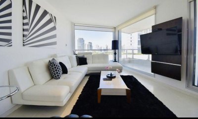 apartamento de tres dormitorios en Season Tower