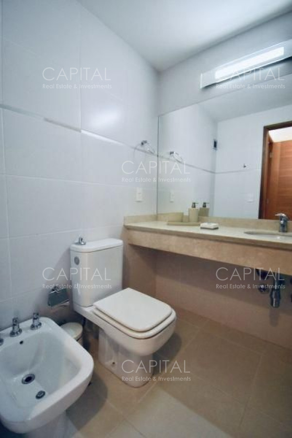 Apartamento ID.35706 - Season Tower Apartamento en alquiler temporario Playa Mansa 2 dormitorios