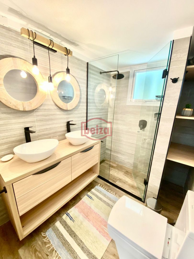 Casa ID.166084/Casa-de-4-dormitorios-con-piscina-en-alquiler-en-Brava,-Punta-del-Este. - Casa en alquiler temporario Playa Mansa 4 dormitorios