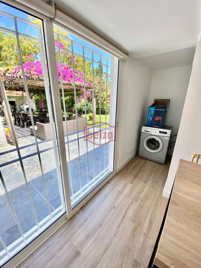 Casa ID.166084/Casa-de-4-dormitorios-con-piscina-en-alquiler-en-Brava,-Punta-del-Este. - Casa en alquiler temporario Playa Mansa 4 dormitorios