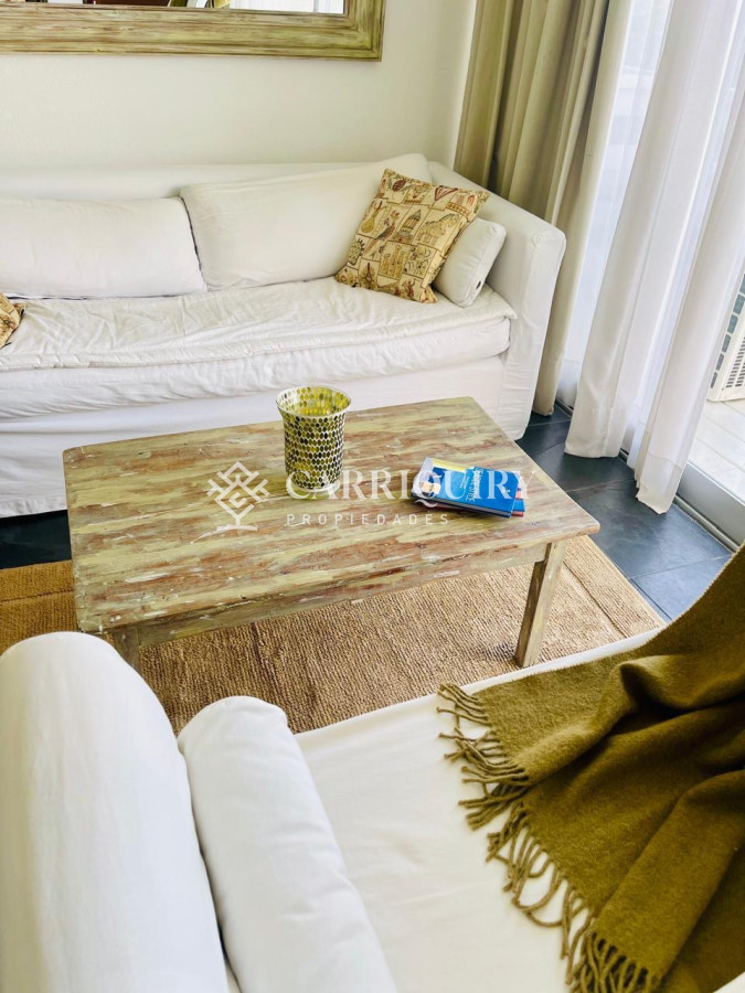 Apartamento en alquiler de 2 dormitorios en Manantiales - Punta del Este