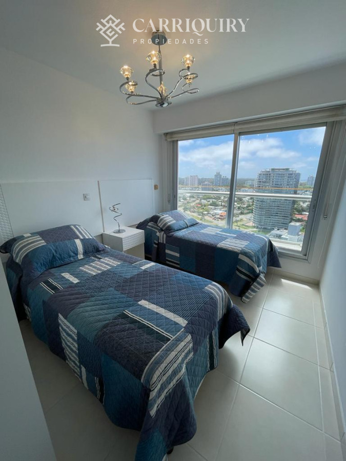 Apartamento ID.5522/Alquiler-temporario-de-apartamento-de-dos-dormitorios-con-parrillero-de-uso-exclusivo-en-Punta-Ballena - Apartamento en Mansa - Punta del Este