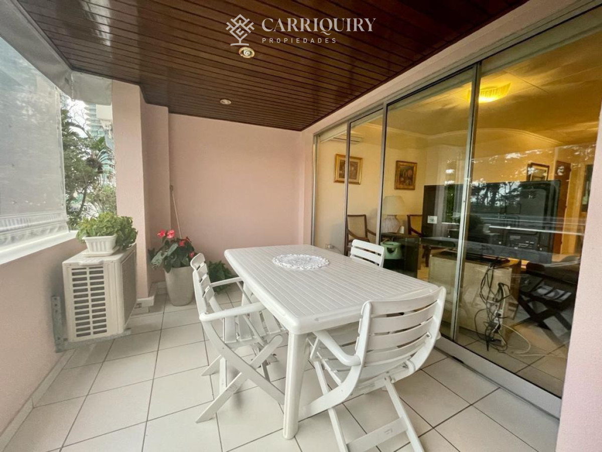 Apartamento ID.10560 - OPORTUNIDAD APARTAMENTO DE 3 DORMITORIOS A 100 MTS DE PLAYA MANSA 