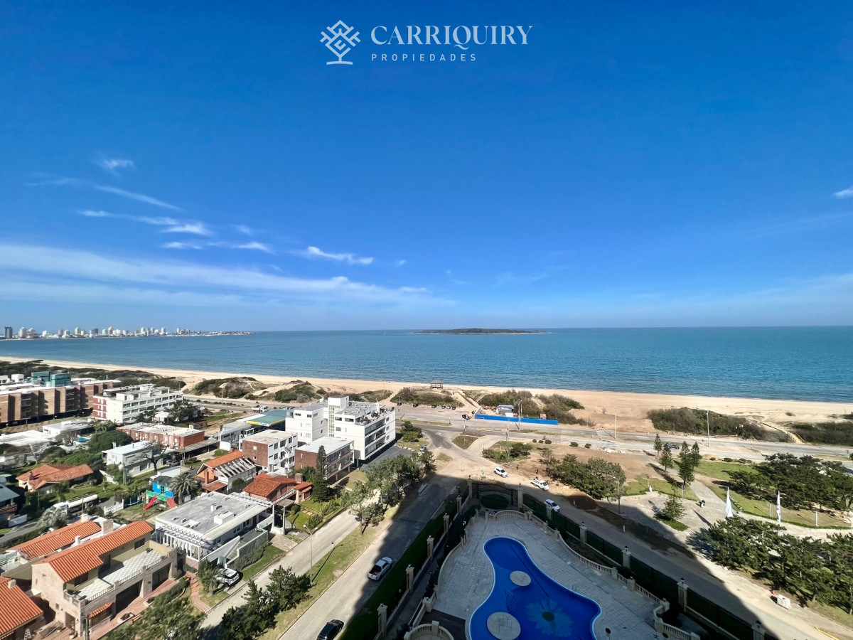 Apartamento ID.954/Venta-y-alquiler-de-departamento-esquinero-de-tres-dormitorios-mas-dependencia-de-servicio,-Torre-LE-PARC,-playa-Brava.-Punta-del-Este - Apartamento en alquiler temporario Playa Mansa 3 dormitorios