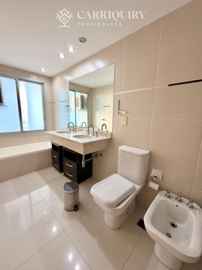 Apartamento ID.9523/APARTAMENTO-EN-ALQUILER-TEMPORARIO-1-DORMITORIO-Y-MEDIO-PLAYA-MANSA-FRENTE-AL-MAR-CRUCEROS-3-A-ESTRENAR - APARTAMENTO VENTA SEASONS TOWER 2 DORMITORIOS MAS SERVICIO