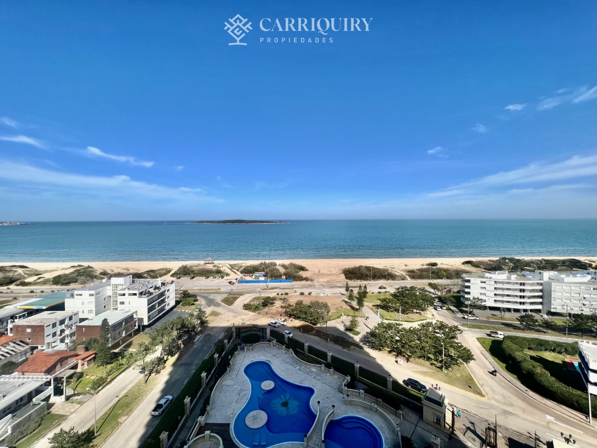 Apartamento ID.954/Venta-y-alquiler-de-departamento-esquinero-de-tres-dormitorios-mas-dependencia-de-servicio,-Torre-LE-PARC,-playa-Brava.-Punta-del-Este - Apartamento en alquiler temporario Playa Mansa 3 dormitorios