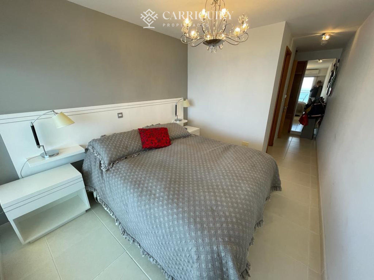 Apartamento ID.5522/Alquiler-temporario-de-apartamento-de-dos-dormitorios-con-parrillero-de-uso-exclusivo-en-Punta-Ballena - Apartamento en Mansa - Punta del Este