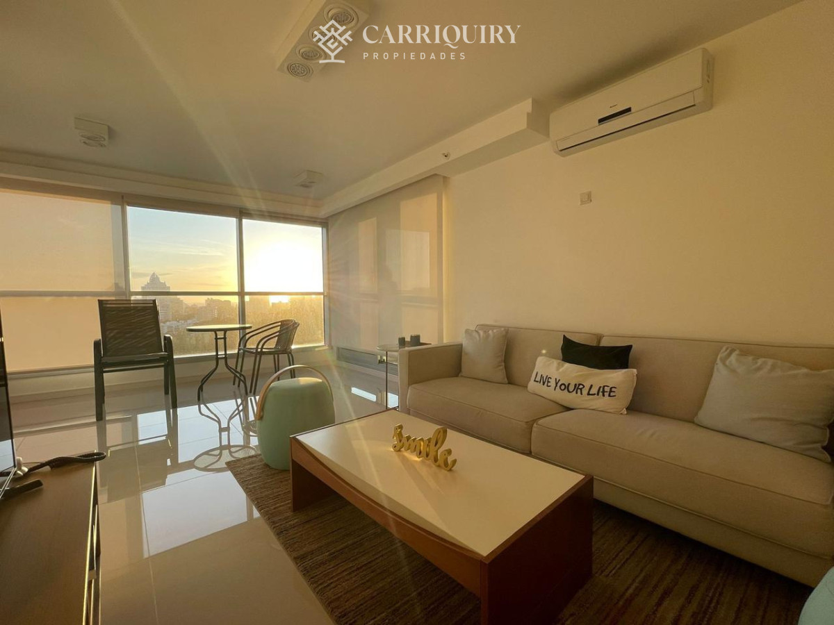 Apartamento ID.10636 - Exclusivo departamento esquinero de 3 dormitorios en venta en Playa Brava