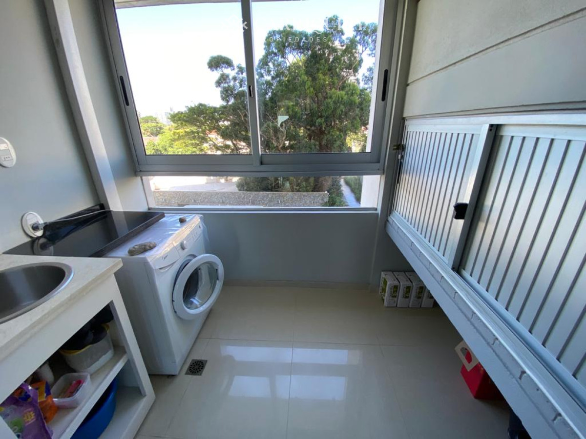 Apartamento ID.7562 - Paradas Playa Mansa Punta del este