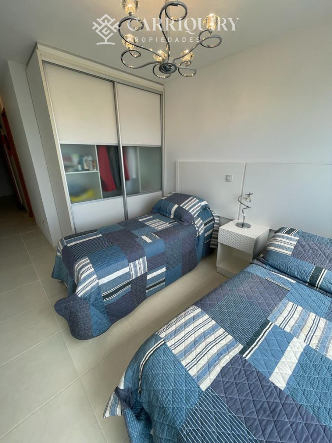 Apartamento ID.5522/Alquiler-temporario-de-apartamento-de-dos-dormitorios-con-parrillero-de-uso-exclusivo-en-Punta-Ballena - Apartamento en Mansa - Punta del Este