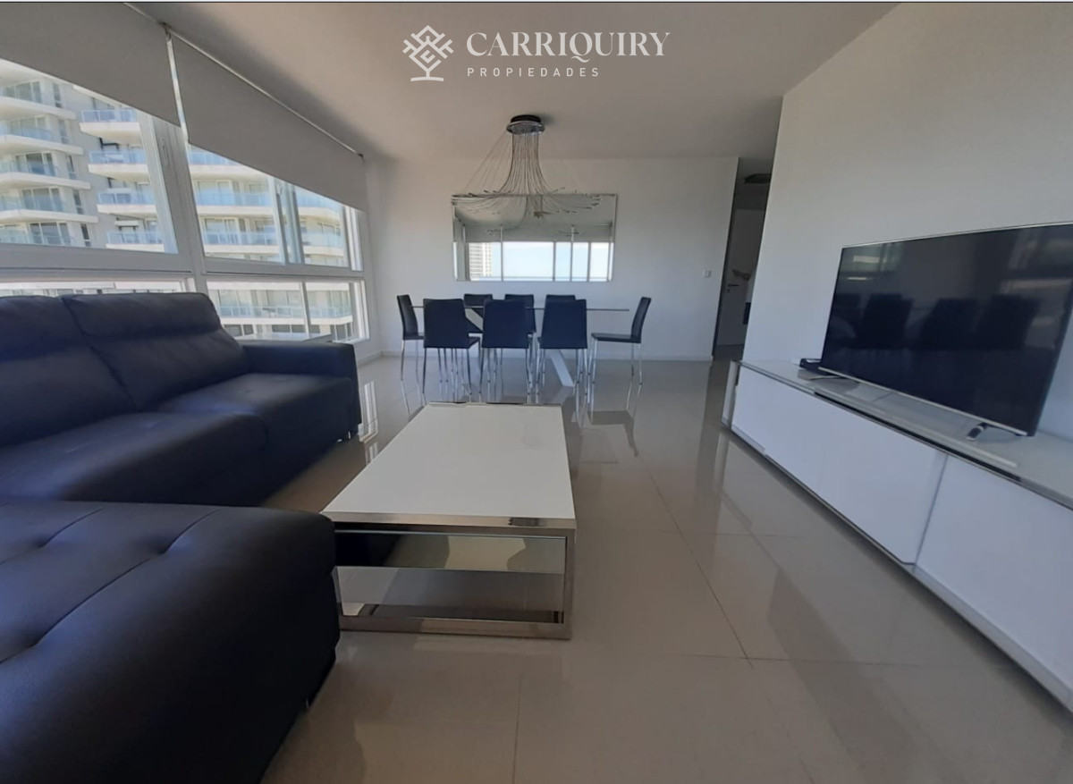 Apartamento ID.8707 - Apartamento a la venta en Playa Brava - Punta del Este