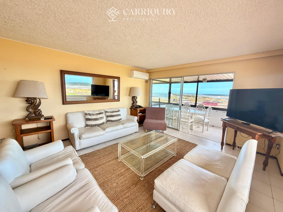 Apartamento ID.9660 - Apartamento de 3 dormitorios en primera linea 