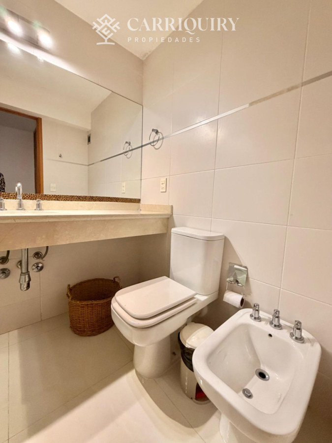 Apartamento ID.9523/APARTAMENTO-EN-ALQUILER-TEMPORARIO-1-DORMITORIO-Y-MEDIO-PLAYA-MANSA-FRENTE-AL-MAR-CRUCEROS-3-A-ESTRENAR - APARTAMENTO VENTA SEASONS TOWER 2 DORMITORIOS MAS SERVICIO