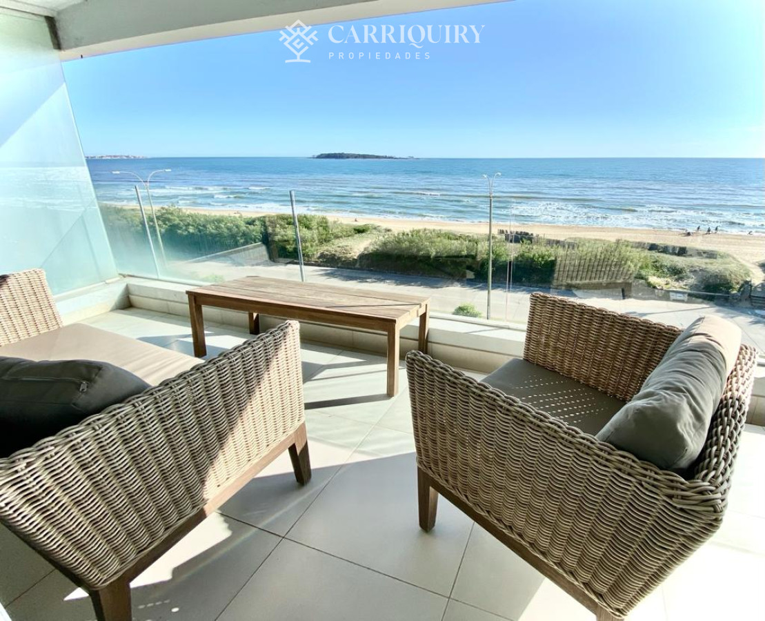 Apartamento ID.141 - Apartamento en venta Playa Mansa 3 dormitorios