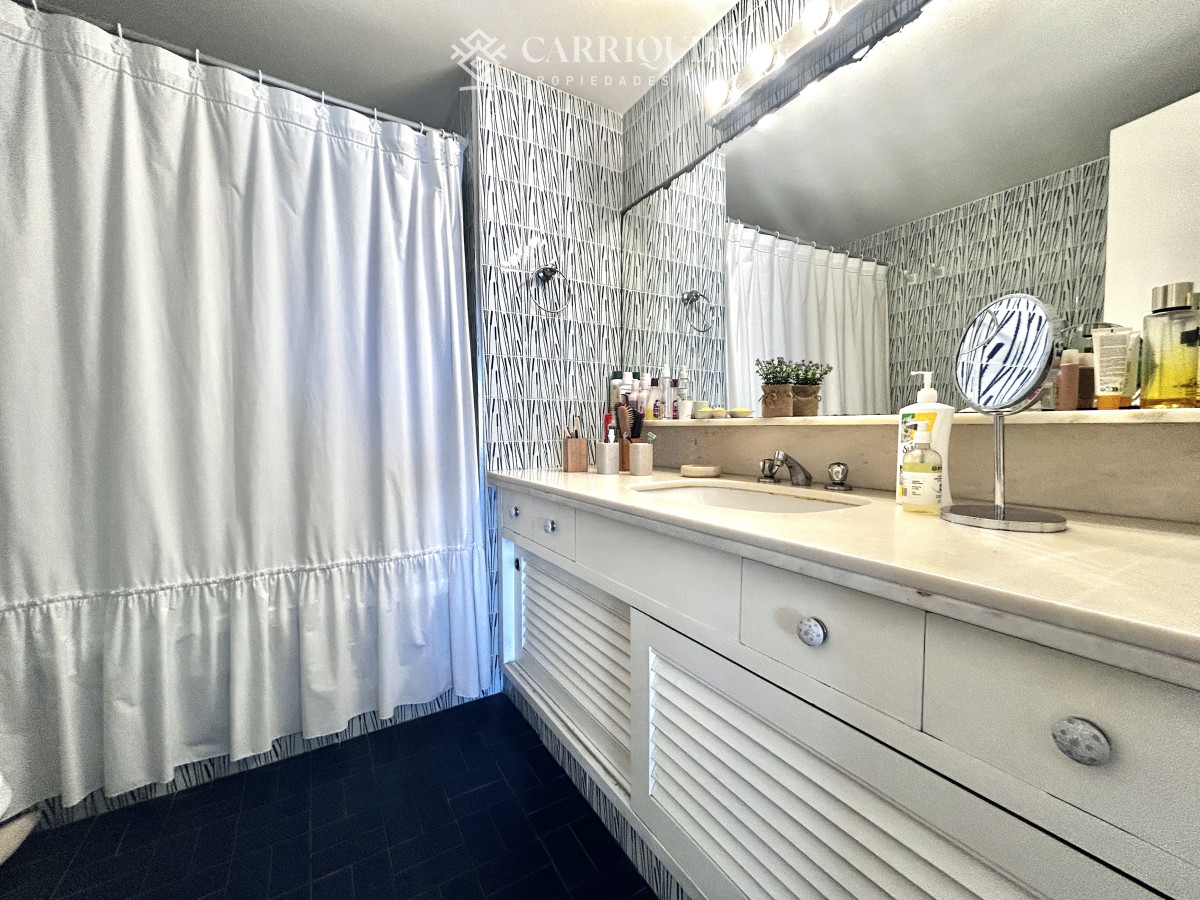 Apartamento ID.9247 - Amplio apartamento en venta con 3 dormitorios increibles vistas en el corazon de la peninsula