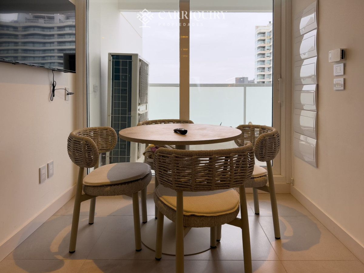 Apartamento ID.10595 - Apartamento en alquiler temporario Le Parc III Punta del Este - 3 dormitorios en suite