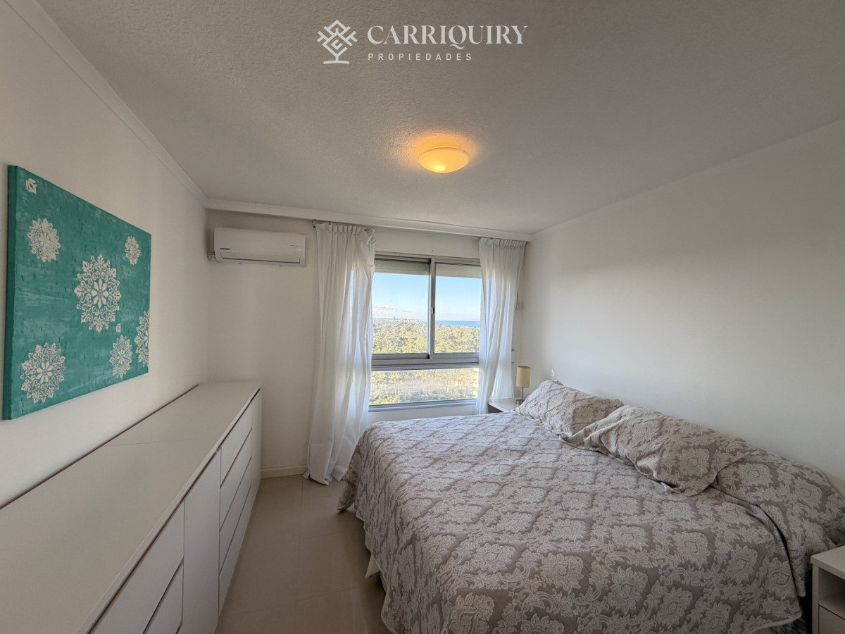 Apartamento ID.10153 - PENTH HOUSE EN VENTA EDIFCIO OCEAN DRIVE PUNTA DEL ESTE 2 DORMITORIOS Y GRAN BARABACOA