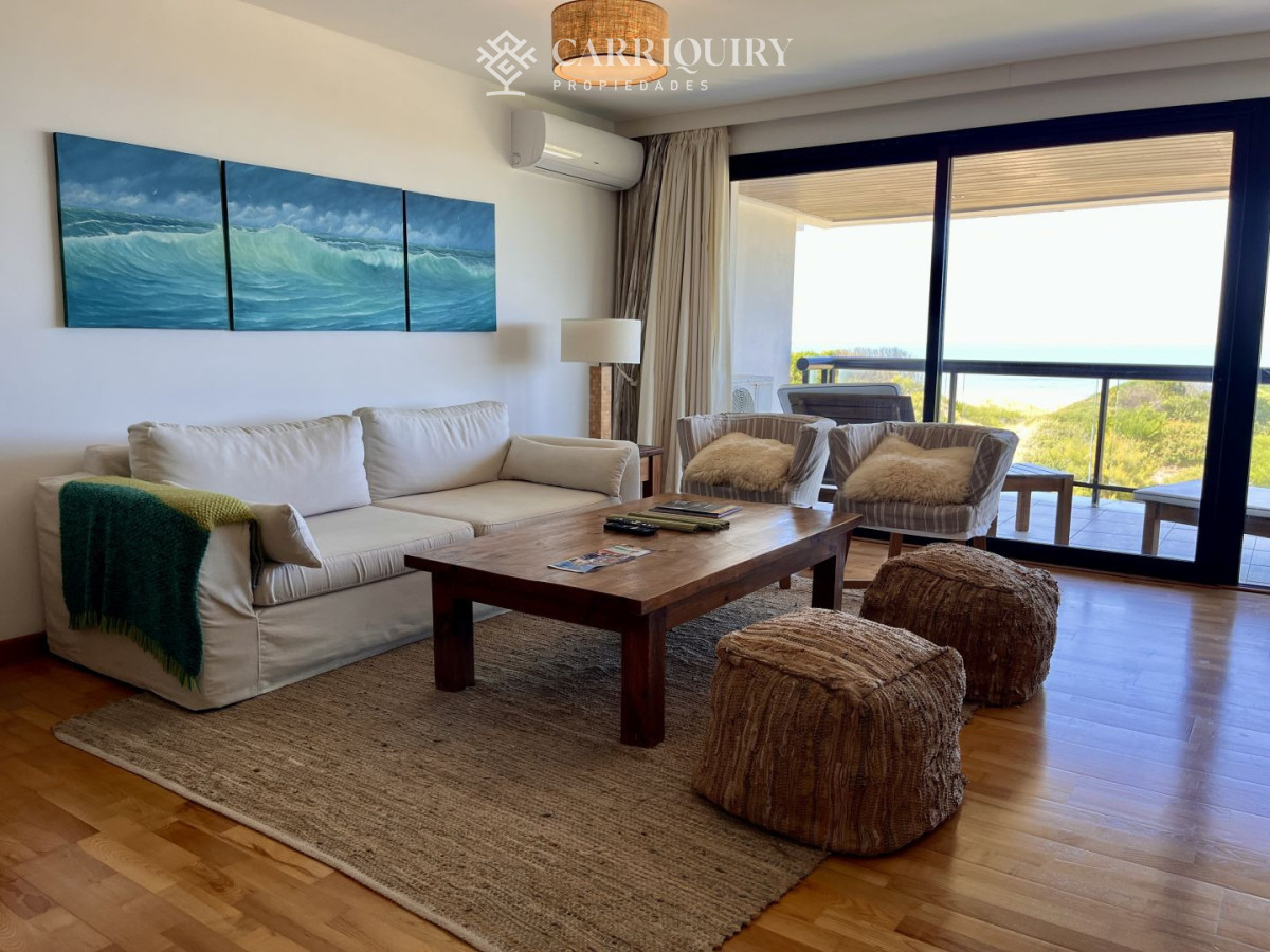 Apartamento ID.10640 - Apartamento en venta Arenas Blancas Punta del Este - 2 dormitorios frente al mar