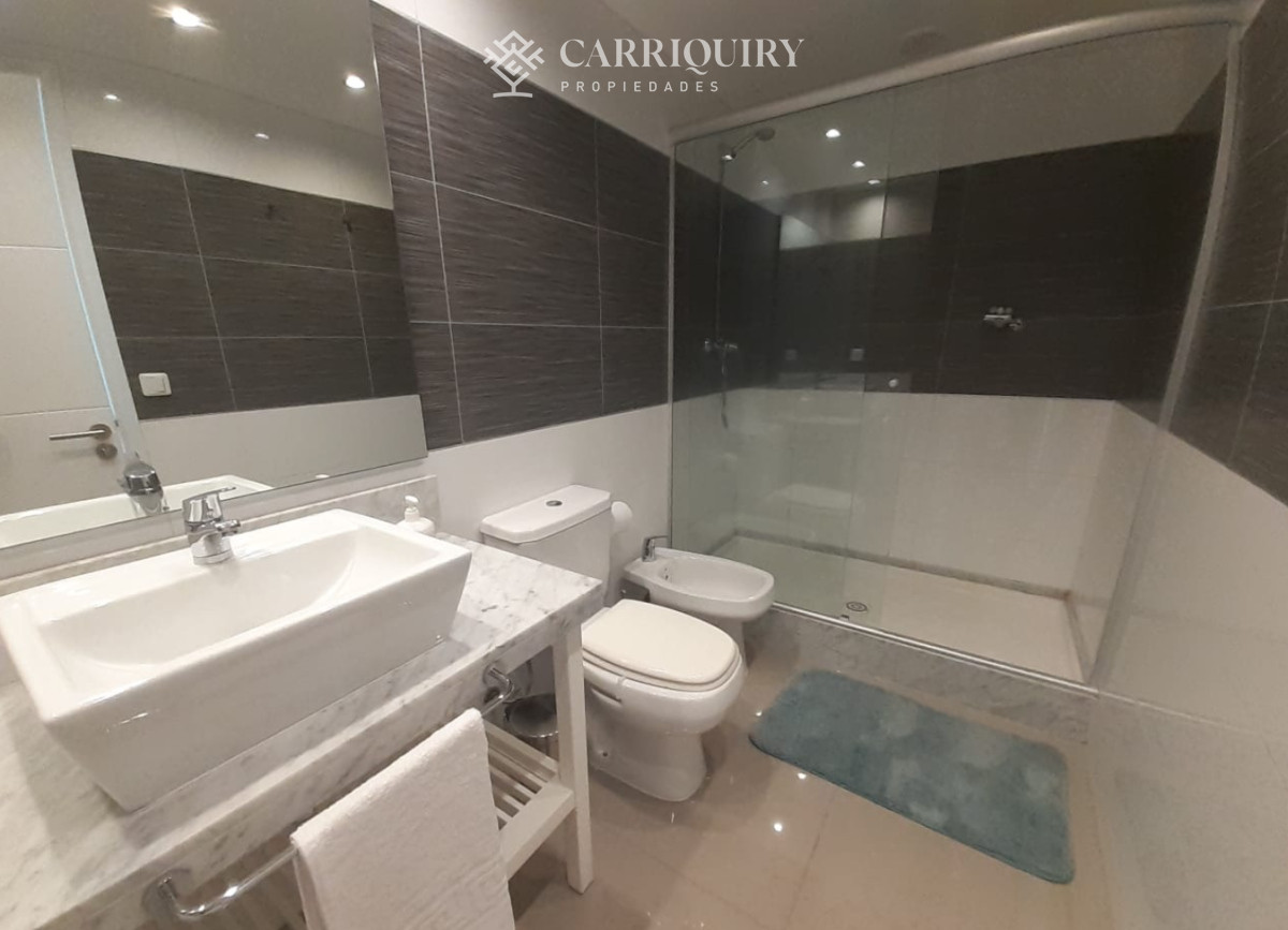 Apartamento ID.8707 - Apartamento a la venta en Playa Brava - Punta del Este